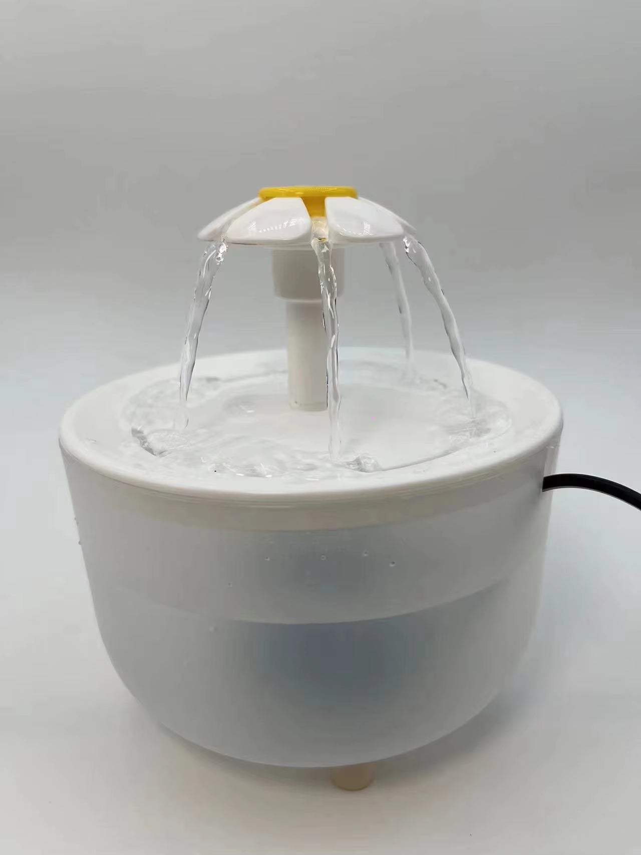 Automatic USB Electric Cat Water Fountain with Filtered Recirculation - 1200ml Capacity
